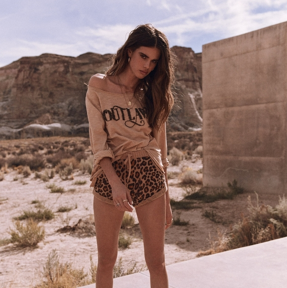 Outlaw Sloppy Joe Sweater Honey S Spell Designs Pullover Tee - Picture 6 of 16